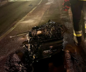 Audi fuori strada a Magré nella notte: auto distrutta, miracolato il conducente 2 Screenshot 2023 12 07 alle 17.21.49
