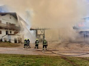 In fiamme il Maso Radauer a Castelrotto: intervento dei vigili del fuoco 3 434428456 839661948193092 1234733068489911377 n