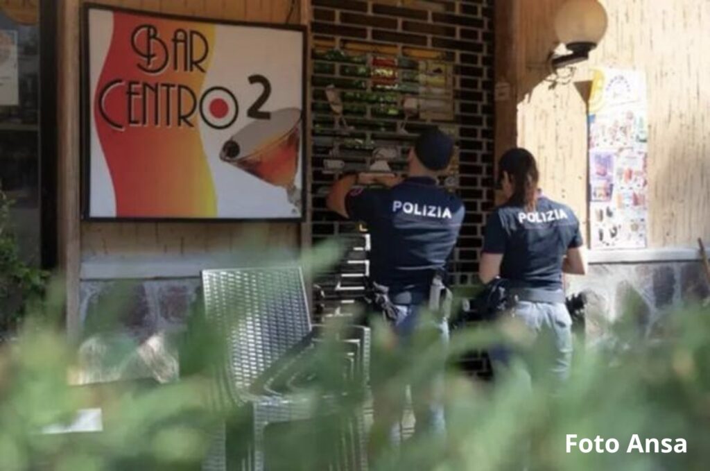 Evaso dopo l'arresto, riapre il bar: il gestore sfida le autorità 2 foto ansa.png 1