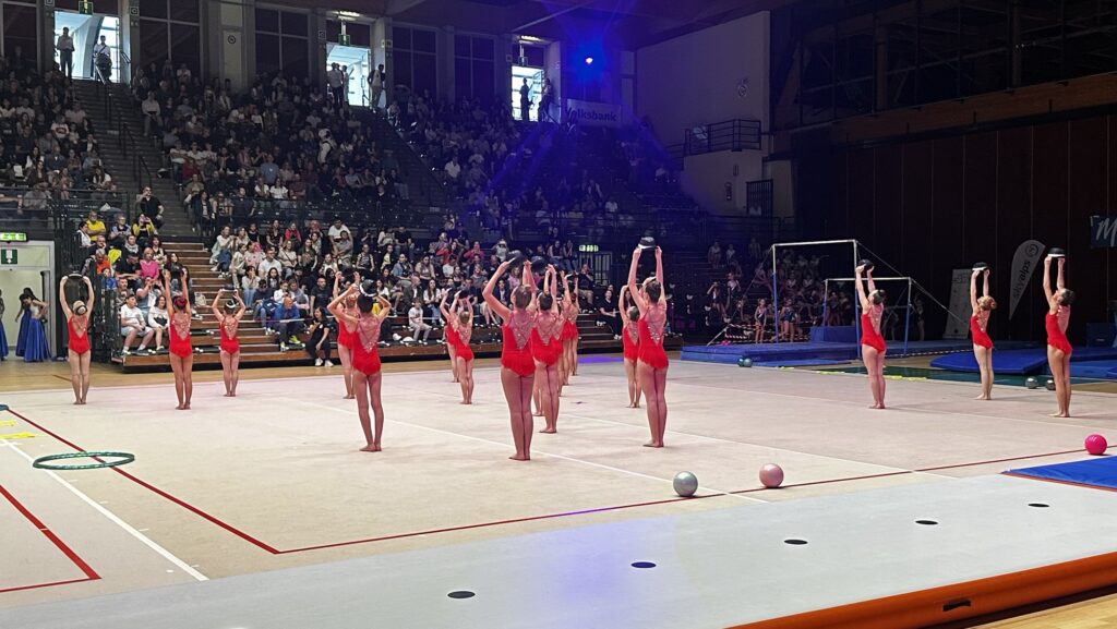 75 anni di amore e colori: la Società Ginnastica Atesina incanta Bolzano 2 img 5467