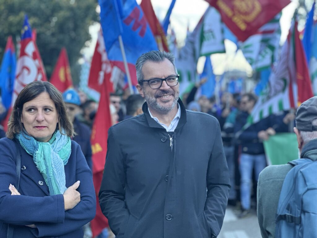Bolzano in marcia per le Acciaierie: migliaia di lavoratori in corteo 3 img 0408