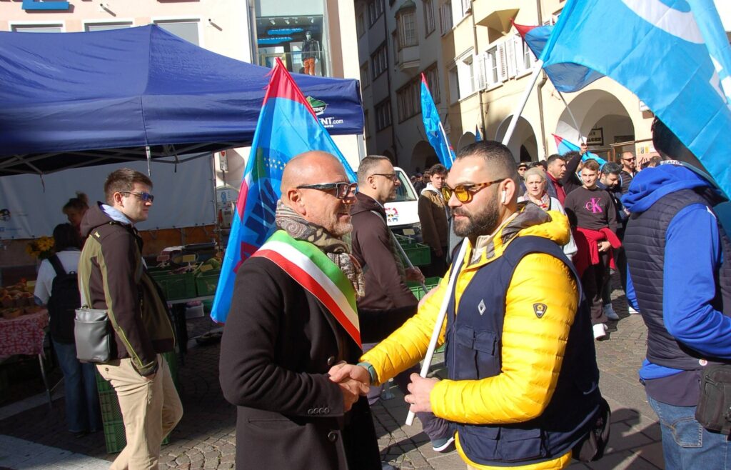 Bolzano in marcia per le Acciaierie: migliaia di lavoratori in corteo 2 img 0426